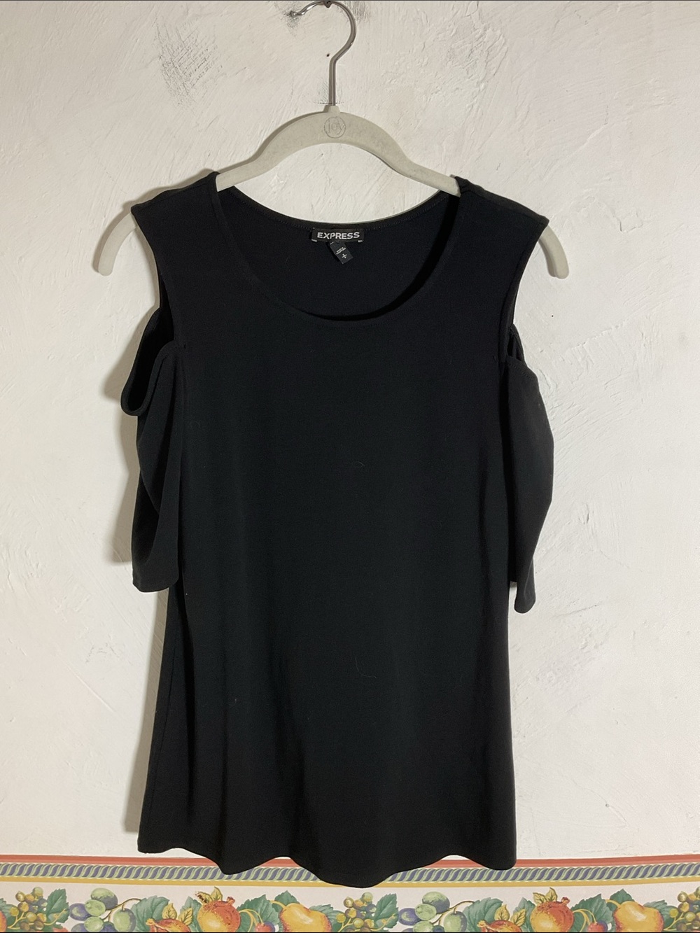 Express Scoop Neck Cold Shoulder Tee Size S Black